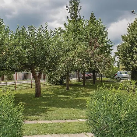 Beautiful In W/ 2 Bedrooms Holiday home *